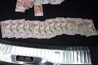 Пинская финансовая милиция остановила незаконные валютно-обменные операции в клубничной столице