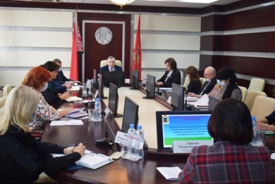 В КГК Гродненской области состоялось заседание рабочих групп по контролю за ценами на лекарства и социально значимые товары