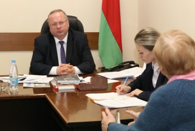 Василий Герасимов принял участие в заседании Дятловского райисполкома, провел телефонную линию и прием граждан