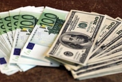 Ивацевичского валютчика задержали на месте преступления с поличным
