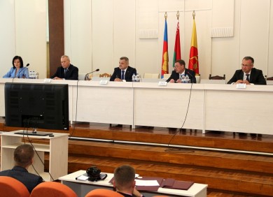 Станислав Наркевич принял участие в заседании Пинского горисполкома