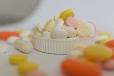 Комитет госконтроля рекомендует импортерам лекарств провести их переоценку в связи со снижением курса валют