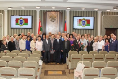 Ветераны Комитета госконтроля награждены юбилейной медалью, выпущенной к 100-летию государственного контроля Беларуси