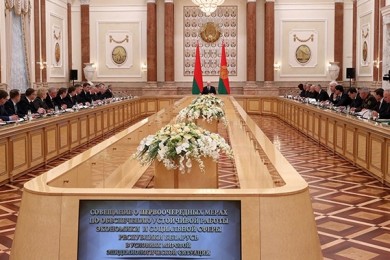 Леонид Анфимов принял участие в совещании у Главы государства