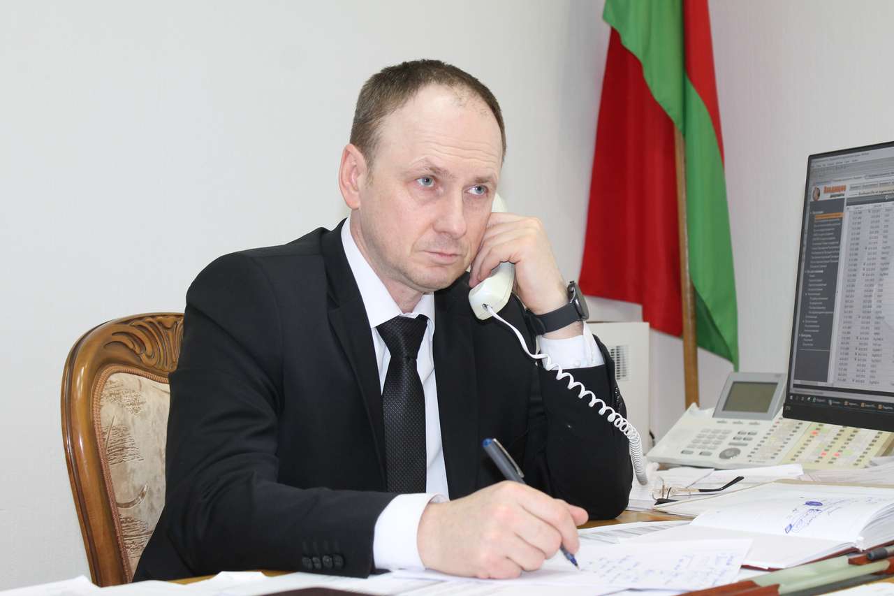 Председатель Комитета государственного контроля Витебской области Годяцкий В.В. провел «прямую телефонную линию» с жителями Витебской области