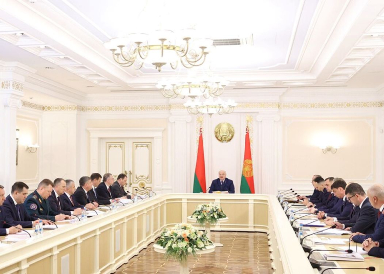 Improvement of control and supervisory activities considered at the meeting with the Head of State