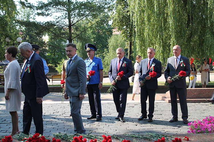 Представители Комитета государственного контроля Гродненской области приняли участие в мероприятиях, приуроченных к 80-летию освобождения Гродно от немецко-фашистских захватчиков.