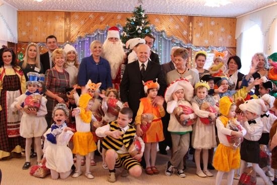 Работники Комитета госконтроля приняли участие в благотворительной новогодней акции «Наши дети»