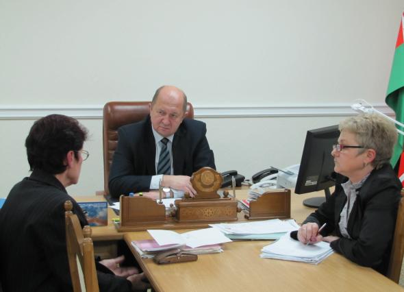 Председатель Комитета государственного контроля Александр Якобсон провел прием граждан 