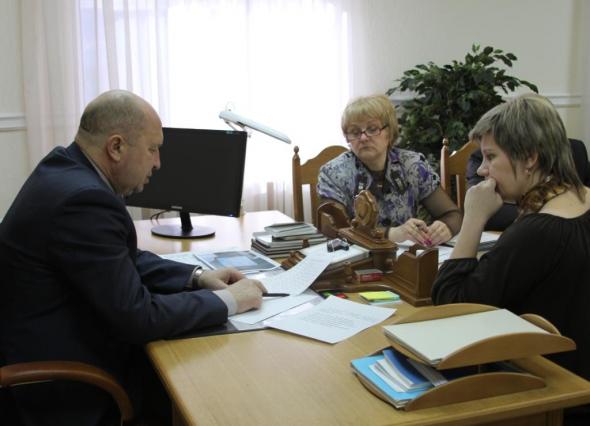 Председатель Комитета государственного контроля Александр Якобсон провел прием граждан 
